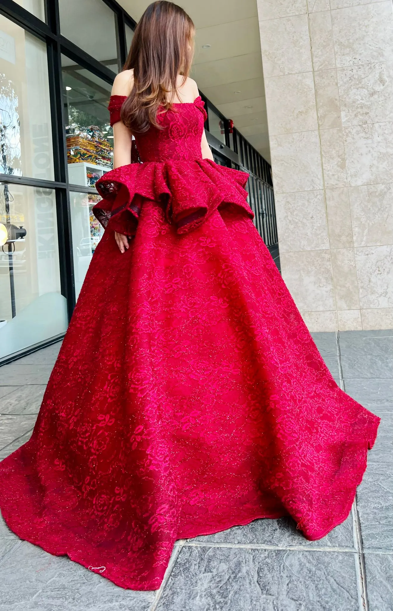 039 – QYN Xyla Red Gown