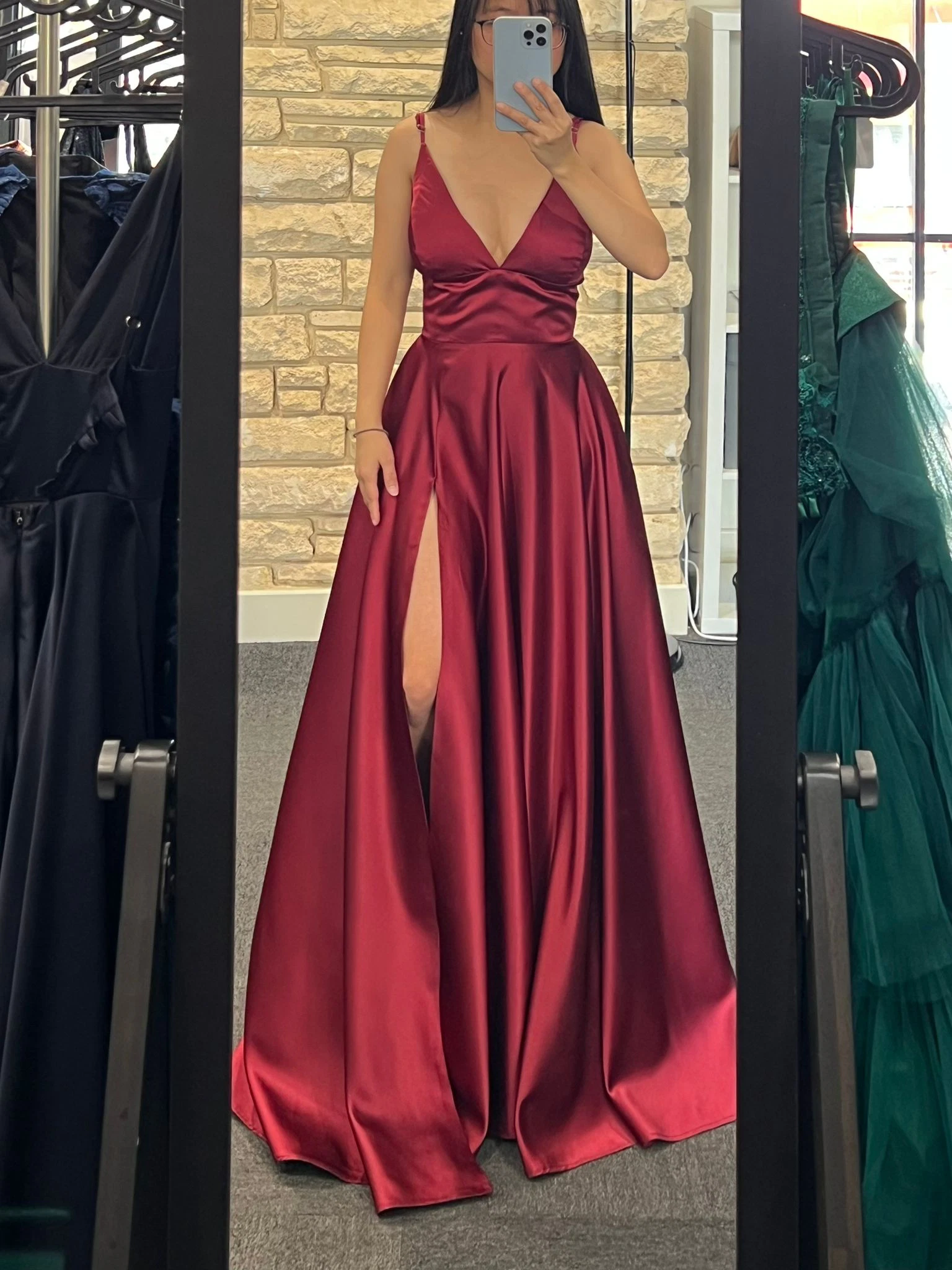 780 – QYN Goldie Red Gown