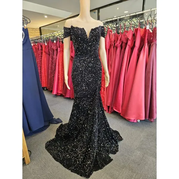Q330 - QYN Angela Black Gown