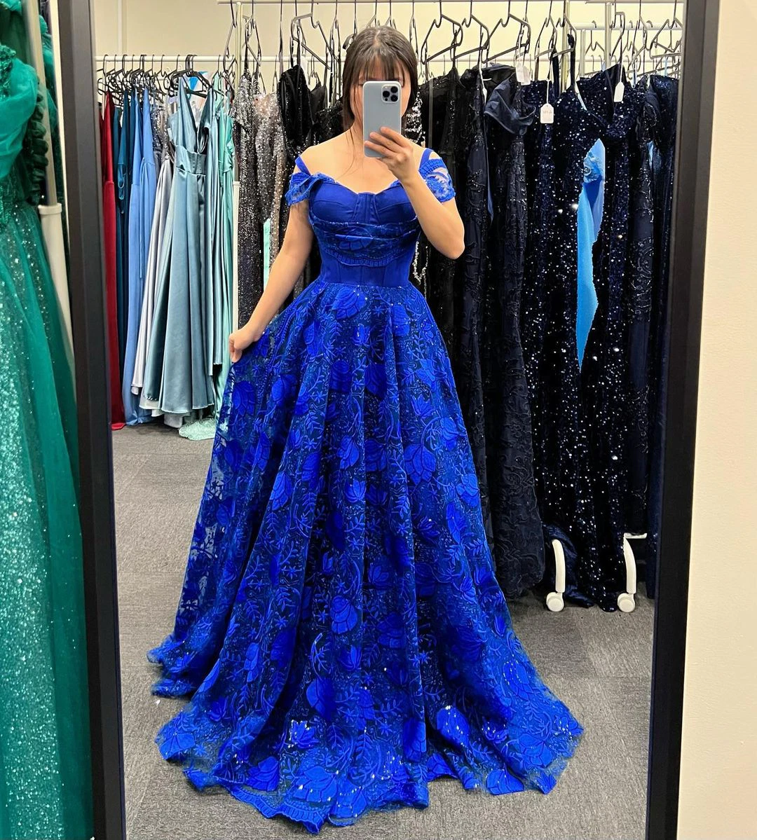 Q352 – QYN Rayna Royal Blue Gown Q352 – QYN Rayna Royal Blue Gown