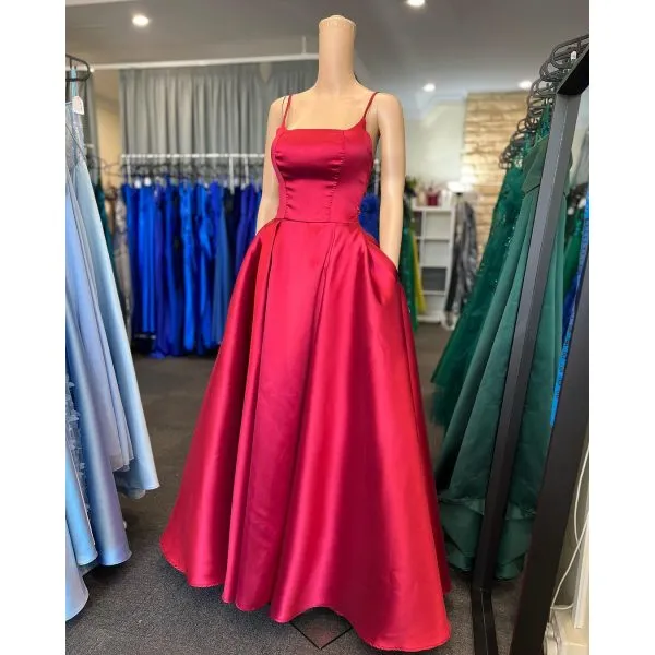 Q463 - QYN Ember Red Gown