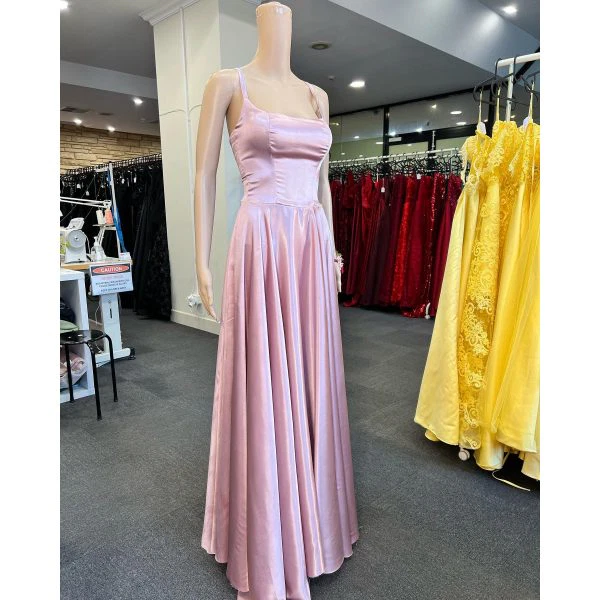 Q574 - QYN Aspyn Pink Gown