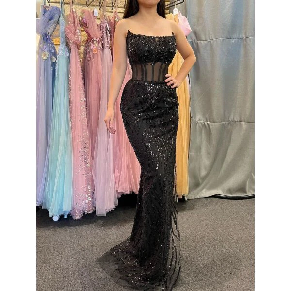 Q636 - QYN Jessica Black Dress