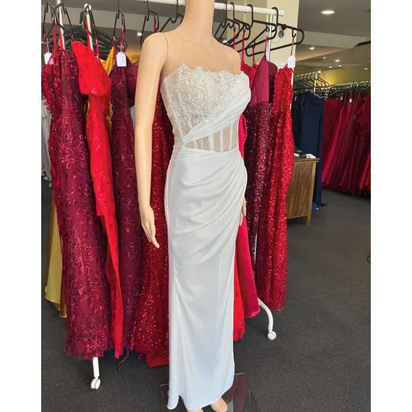 Q720 - QYN April White Dress