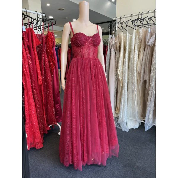 Q722 - QYN Zuri Red Gown