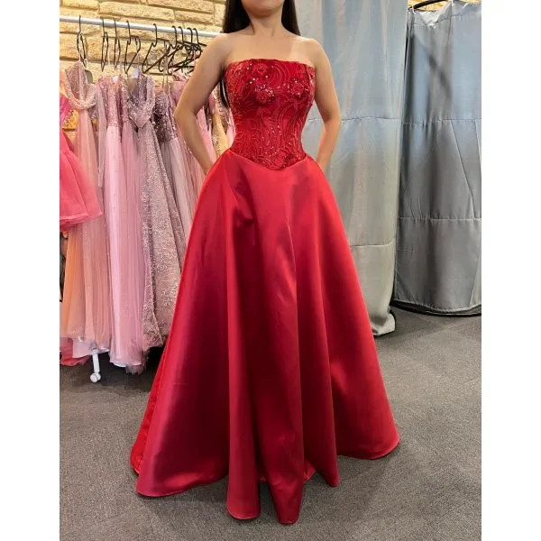 Q726 - QYN Amari Red Gown