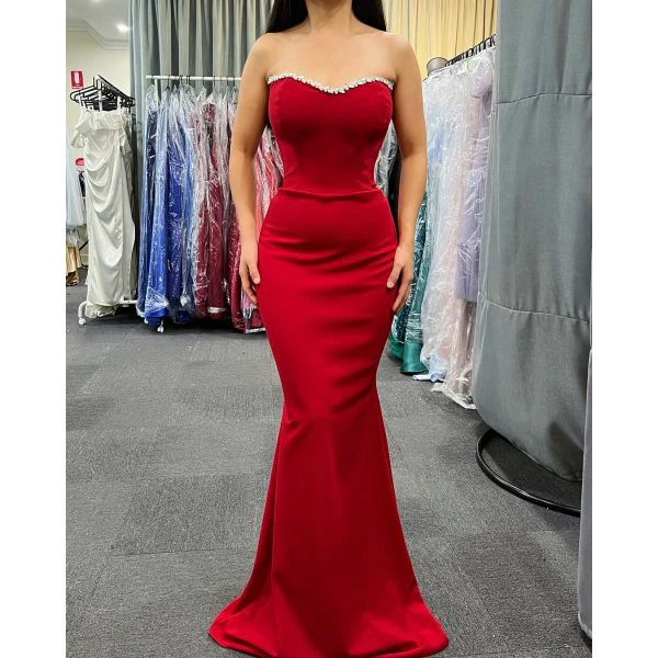 Q745 - QYN Mariam Red Gown