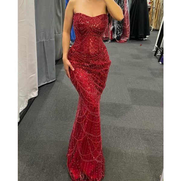 Q747 - QYN Alisson Red Gown