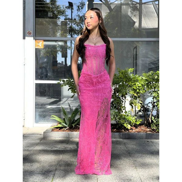 Q828 - QYN Kaylani Pink Gown