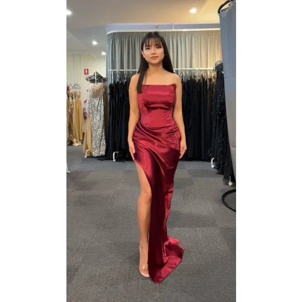 Q837 - QYN Iveta Red Dress