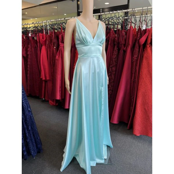 Q875 - QYN Morgan Baby Blue Gown