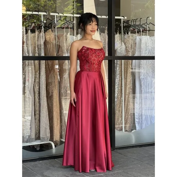 Y436 - QYN Yara Eva Red Gown