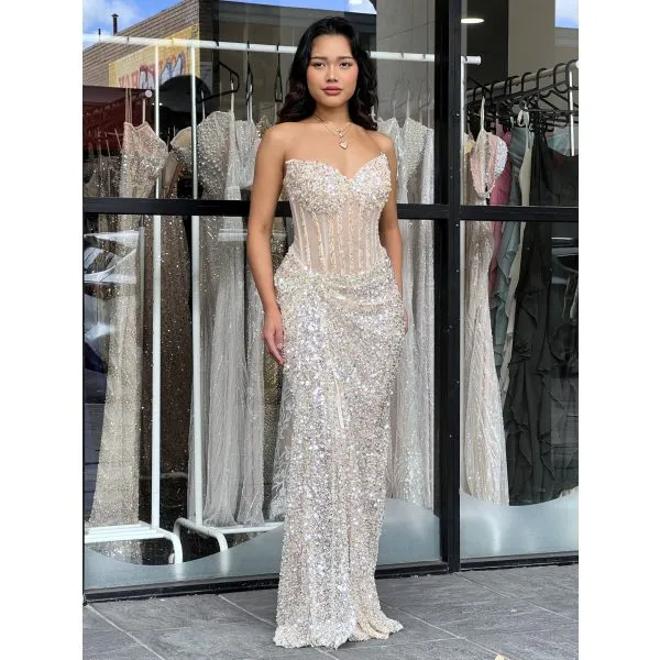 Y643 – QYN Rebecca Kelly Ivory Gown