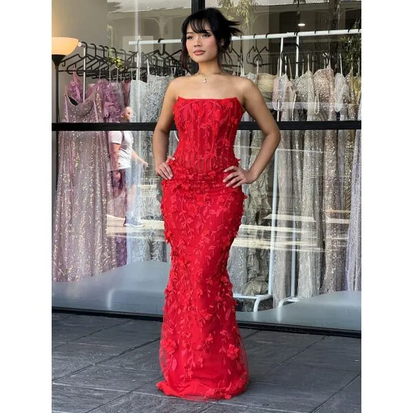 Y656 – QYN Nori Gracelyn Red Gown